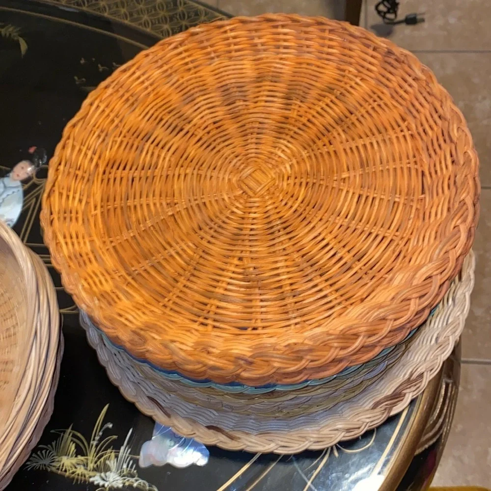 16 Vintage bamboo Woven PAPER PLATE HOLDERS multiple color + 4 oval bowls